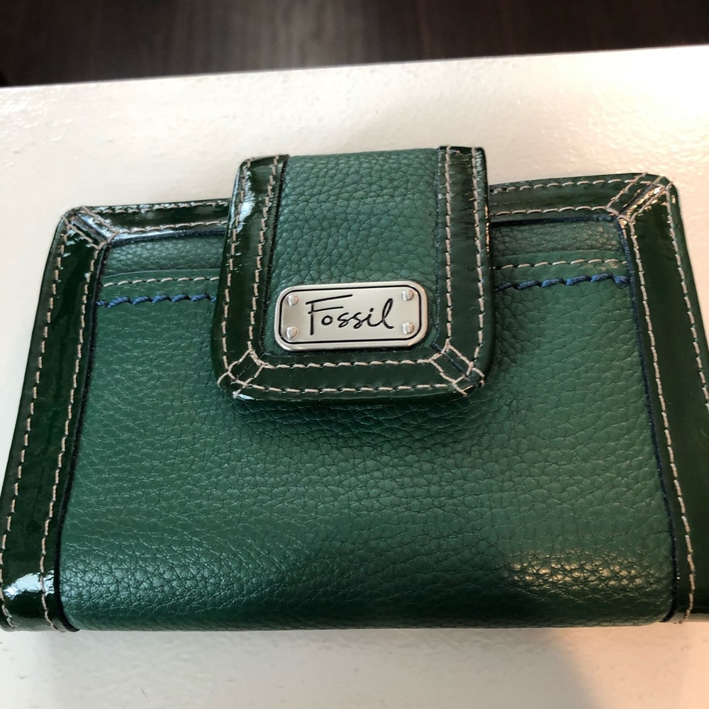 Dark green Fossil wallet!